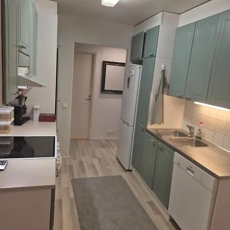 Three Bedroom Apartment, Sauna, Free Parking And Wifi