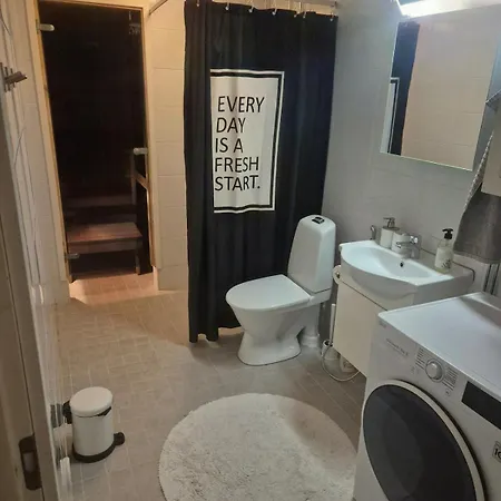 Three Bedroom Apartment, Sauna, Free Parking And Wifi Apartmán