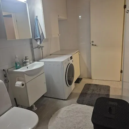 Apartmán Three Bedroom Apartment, Sauna, Free Parking And Wifi *