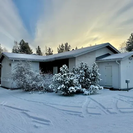 公寓 Three Bedroom Apartment, Sauna, Free Parking And Wifi