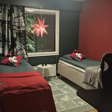 Three Bedroom Apartment, Sauna, Free Parking And Wifi