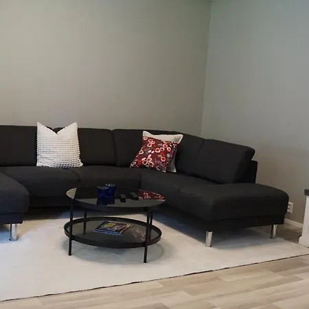 Three Bedroom Apartment, Sauna, Free Parking And Wifi Apartman